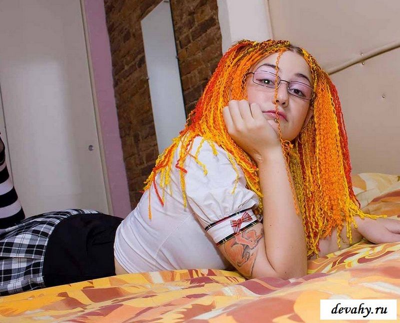 Шлюха с оранжевыми волосами @ gang.truba-rf.ru